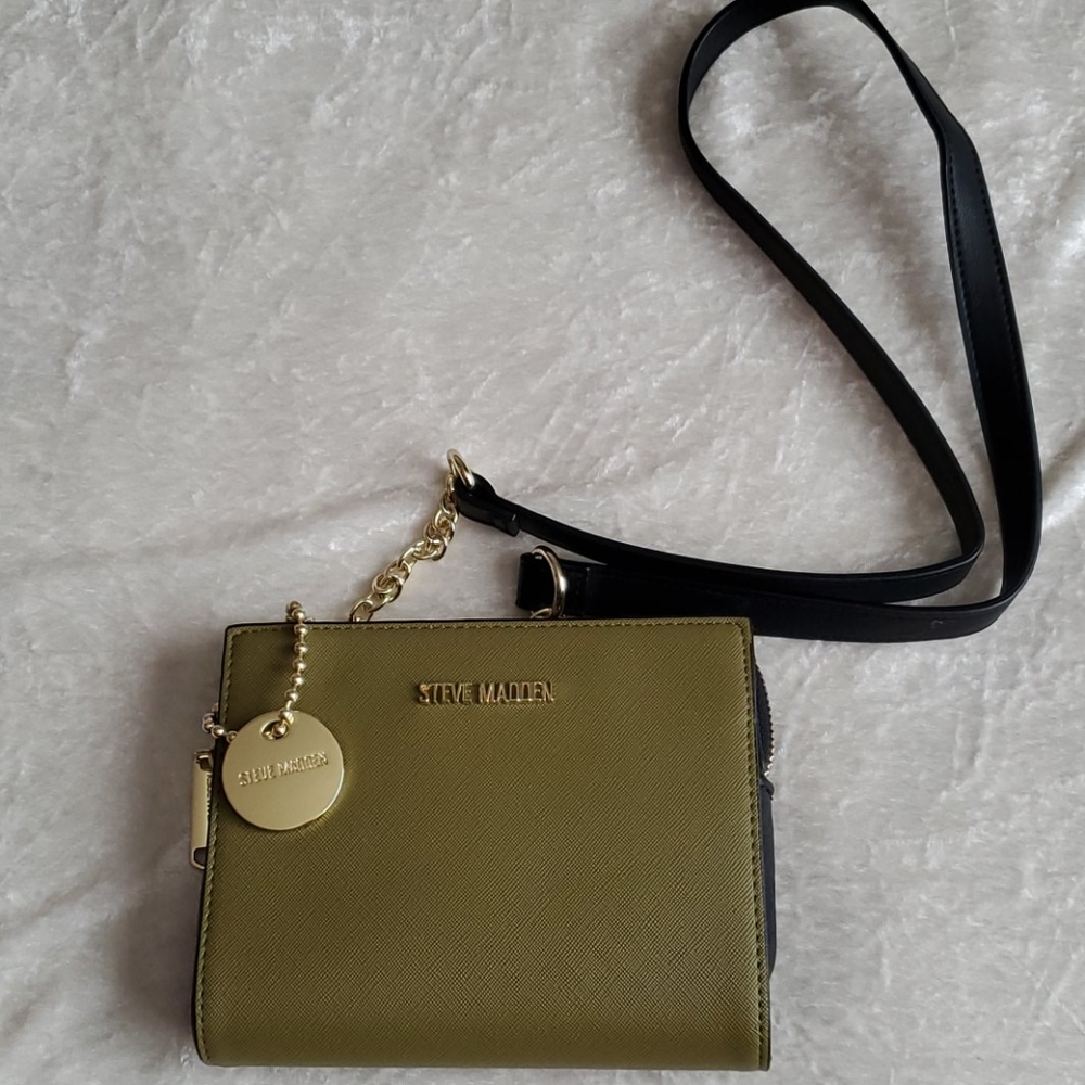 Cross body purse